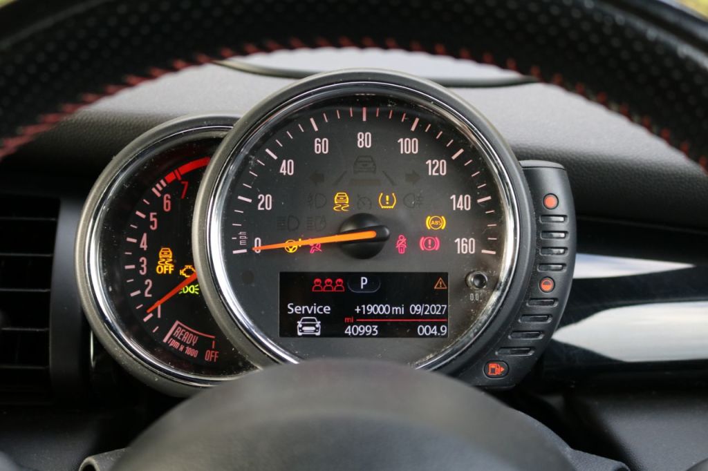 Used MINI Hatch 2015 for sale - 76068237: Photo 15