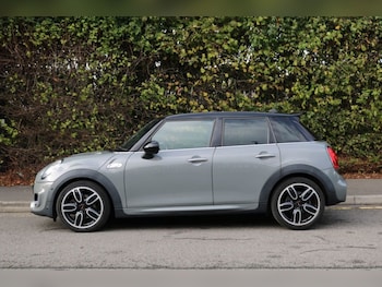 Used MINI Hatch 2015 for sale - 76068237: Photo