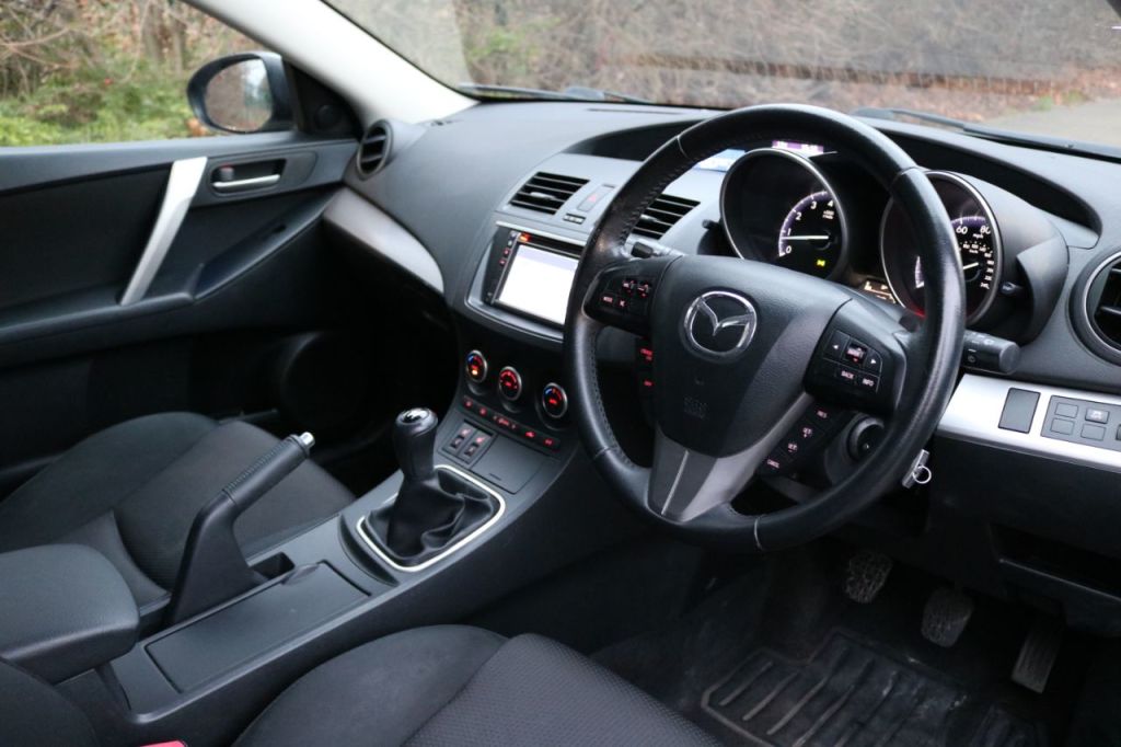 Used Mazda Mazda3 2013 for sale - 76949526: Photo 9