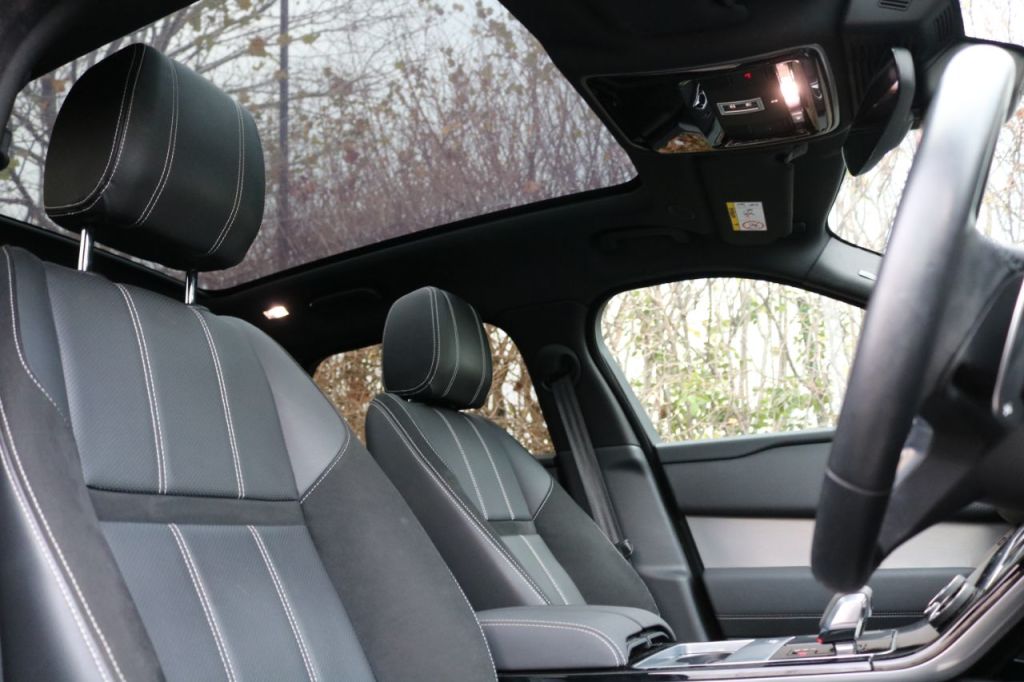 Used Land Rover Range Rover Velar 2022 for sale - 76697947: Photo 8