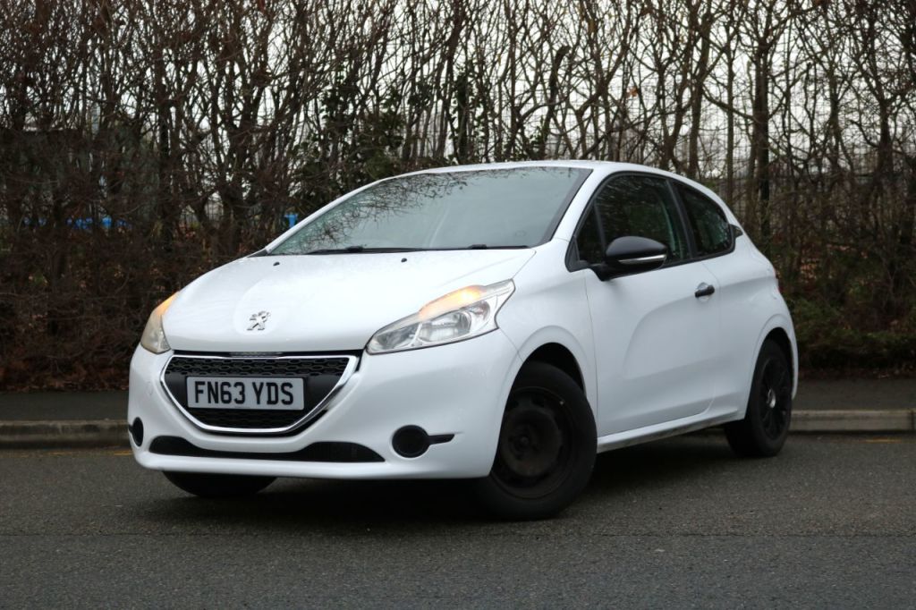 Used Peugeot 208 2013 for sale - 77546221: Photo 3