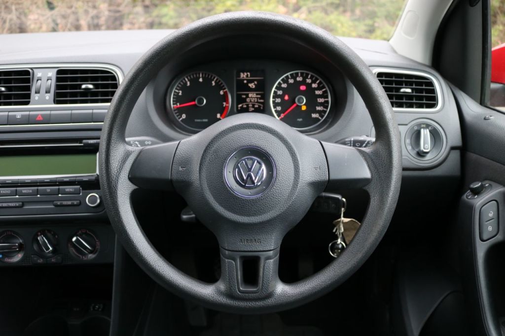 Used Volkswagen Polo 2009 for sale - 77607984: Photo 16