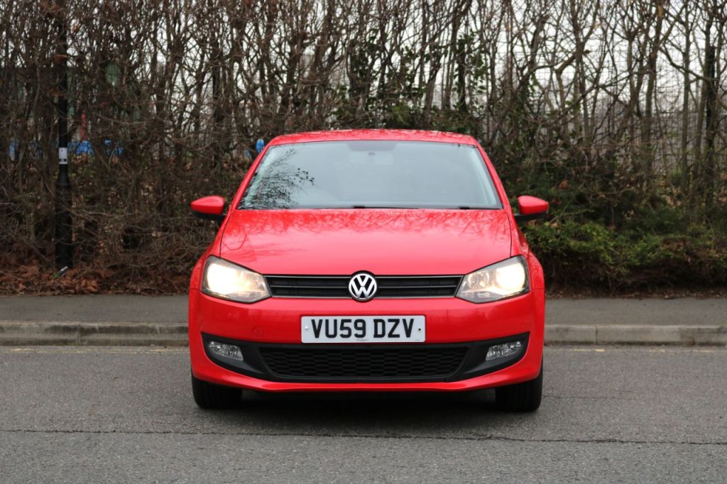 Used Volkswagen Polo 2009 for sale - 77607984: Photo 2