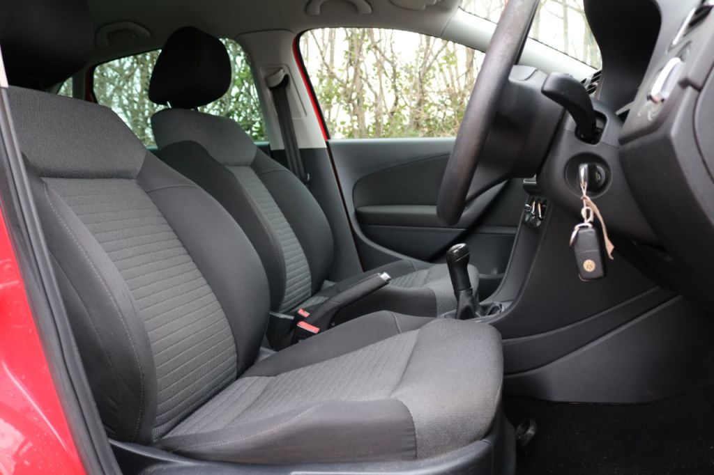 Used Volkswagen Polo 2009 for sale - 77607984: Photo 9