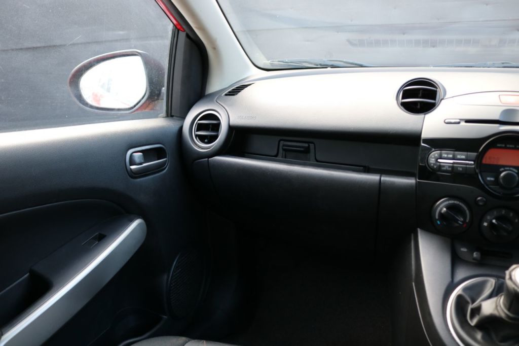 Used Mazda Mazda2 2013 for sale - 78029689: Photo 13