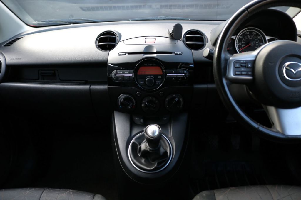 Used Mazda Mazda2 2013 for sale - 78029689: Photo 14