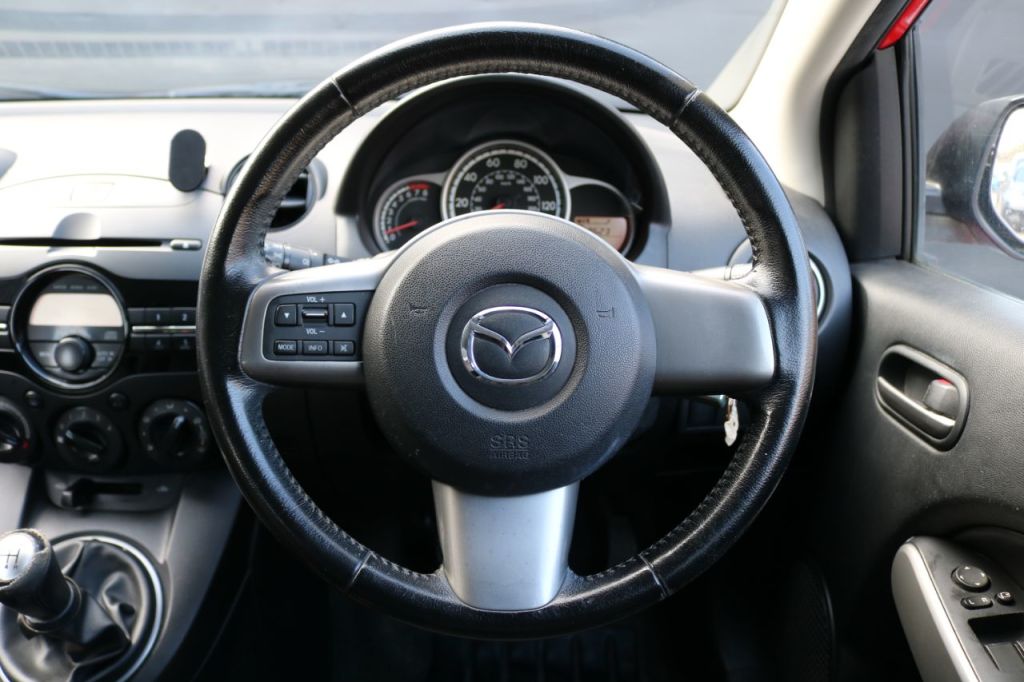 Used Mazda Mazda2 2013 for sale - 78029689: Photo 16