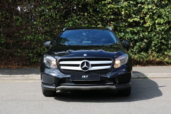 Used Mercedes-Benz GLA 2015 for sale - 75585943: Photo 2