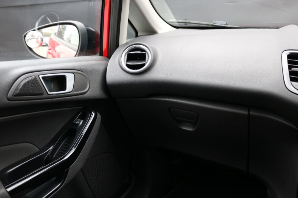 Used Ford Fiesta 2016 for sale - 78134068: Photo 12