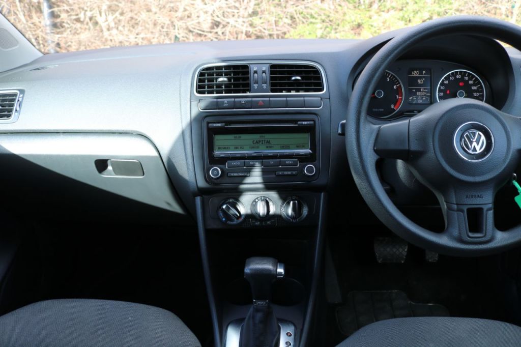 Used Volkswagen Polo 2010 for sale - 77421346: Photo 12