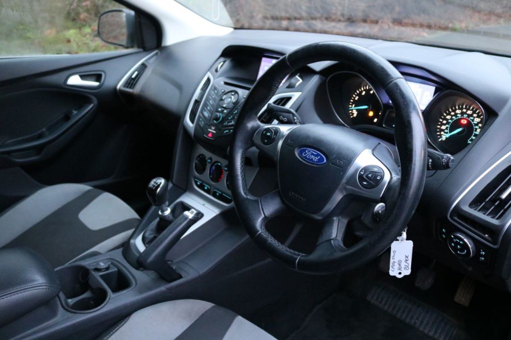 Used Ford Focus 2014 for sale - 76972915: Photo 9