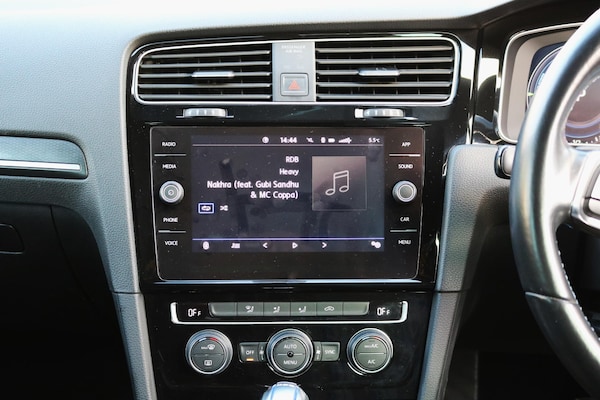 Used Volkswagen Golf 2018 for sale - 65730985: Photo 19