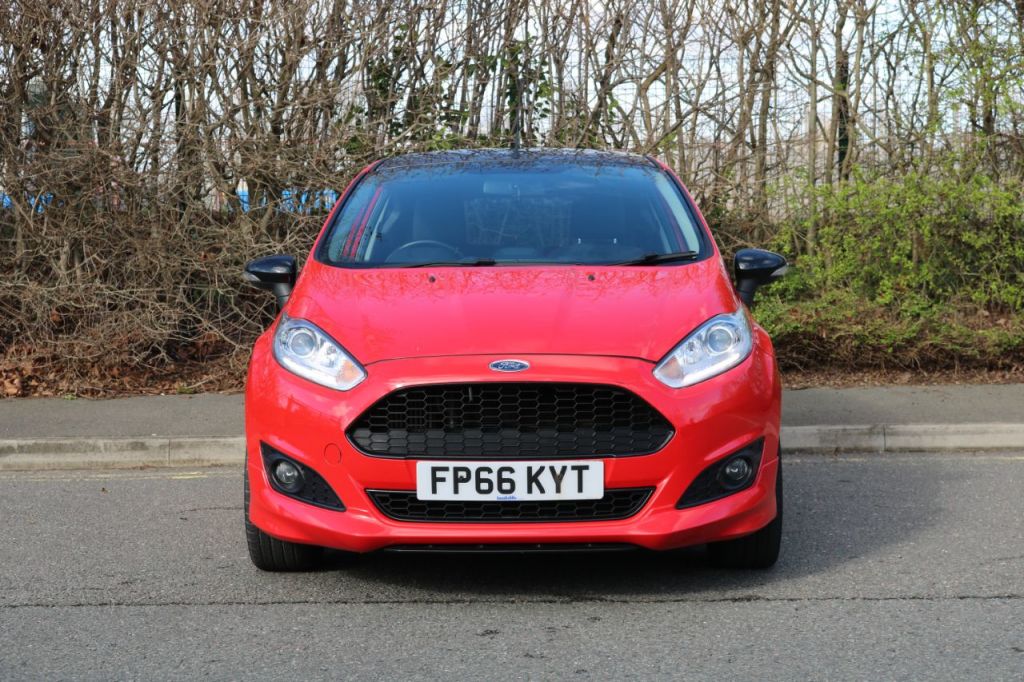 Used Ford Fiesta 2016 for sale - 77666128: Photo 2