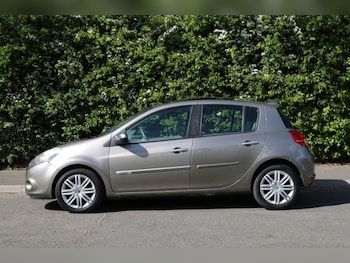 Used Renault Clio 2010 for sale - 78227139: Photo