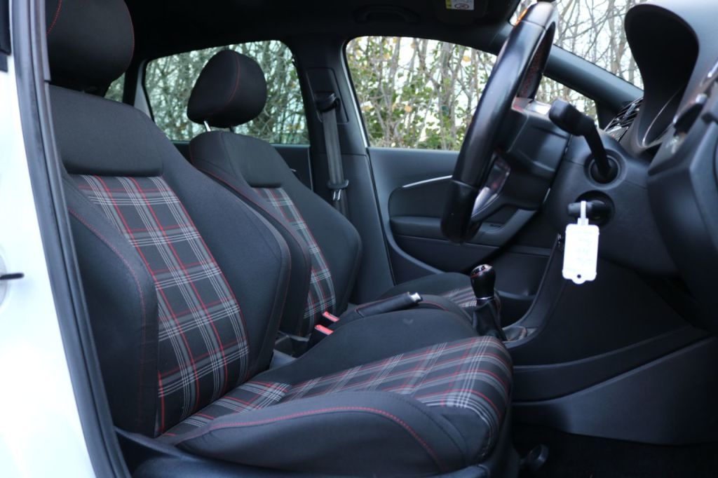 Used Volkswagen Polo 2016 for sale - 76909671: Photo 10