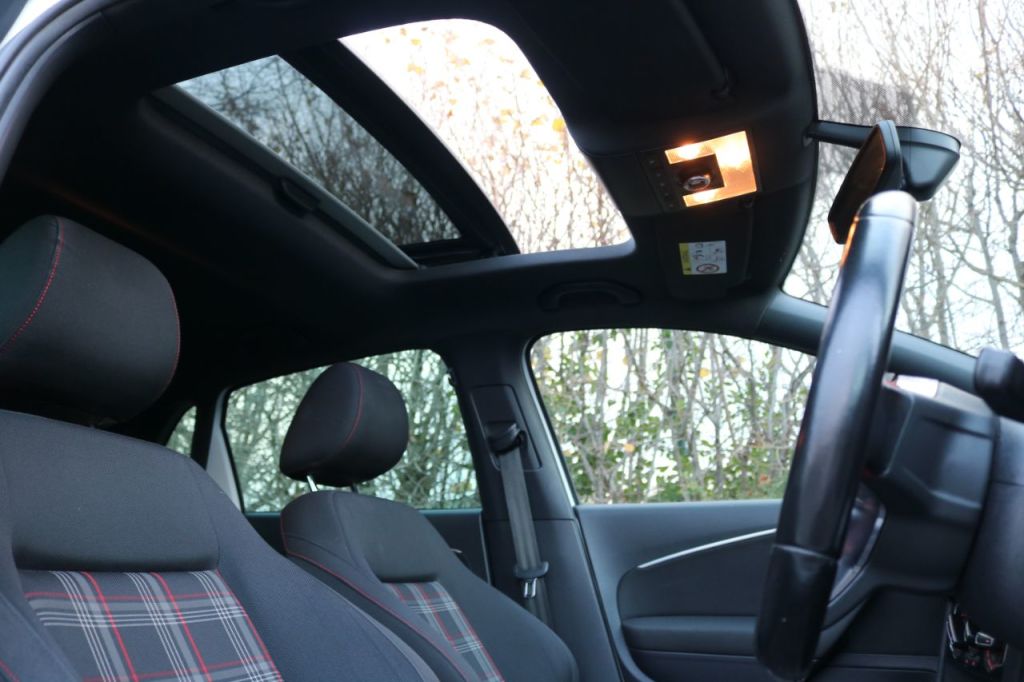 Used Volkswagen Polo 2016 for sale - 76909671: Photo 11