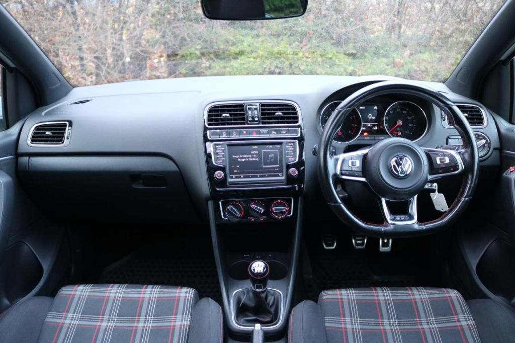 Used Volkswagen Polo 2016 for sale - 76909671: Photo 13