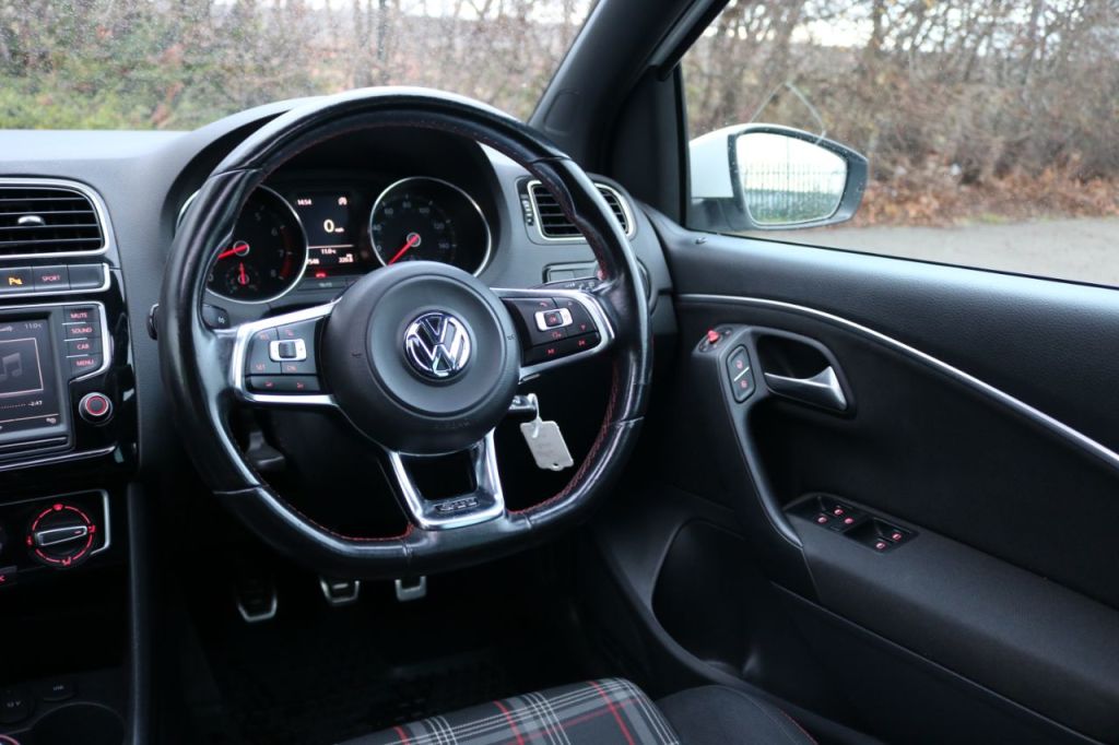 Used Volkswagen Polo 2016 for sale - 76909671: Photo 16