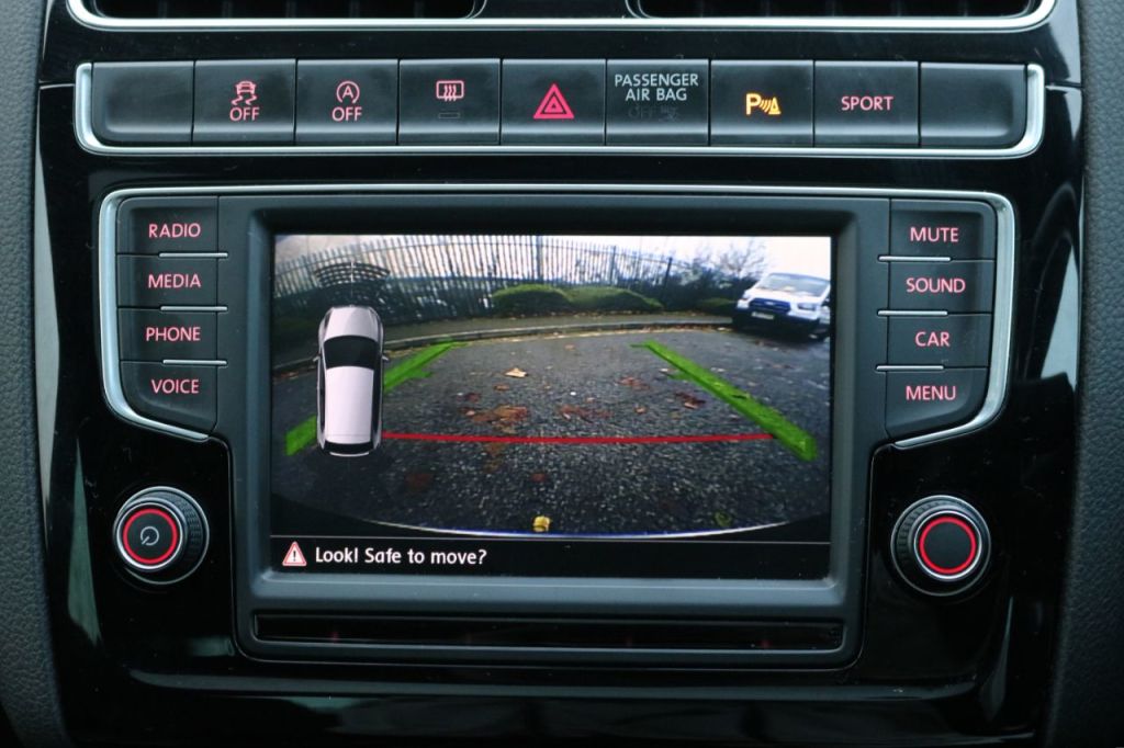 Used Volkswagen Polo 2016 for sale - 76909671: Photo 17