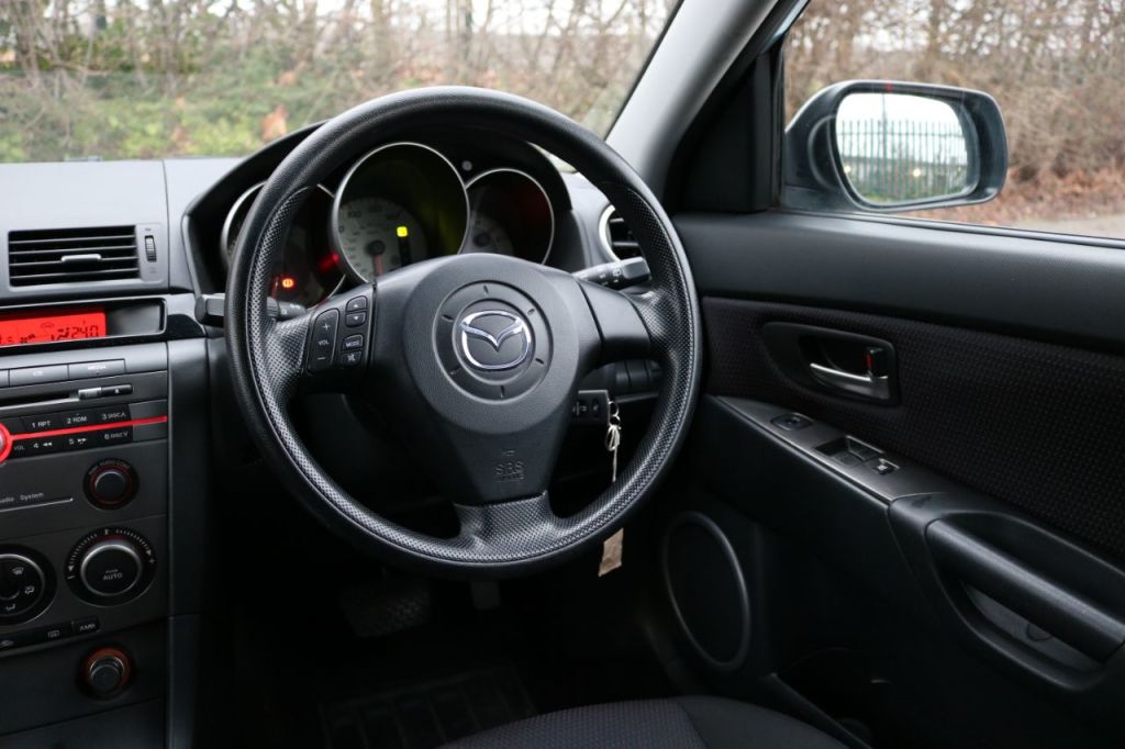 Used Mazda Mazda3 2007 for sale - 77421355: Photo 14