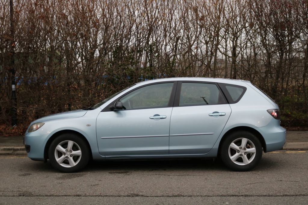 Used Mazda Mazda3 2007 for sale - 77421355: Photo 4