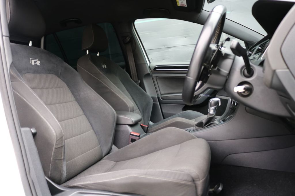 Used Volkswagen Golf 2017 for sale - 78153457: Photo 10