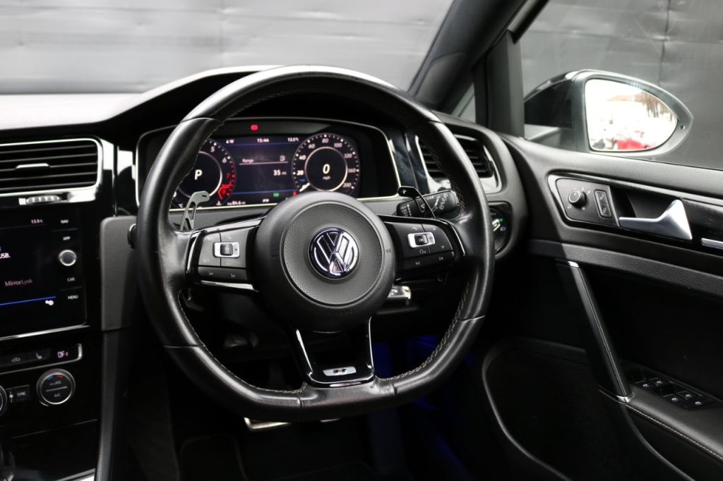 Used Volkswagen Golf 2017 for sale - 78153457: Photo 15