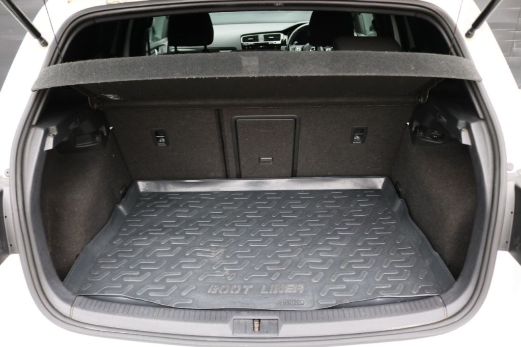 Used Volkswagen Golf 2017 for sale - 78153457: Photo 18