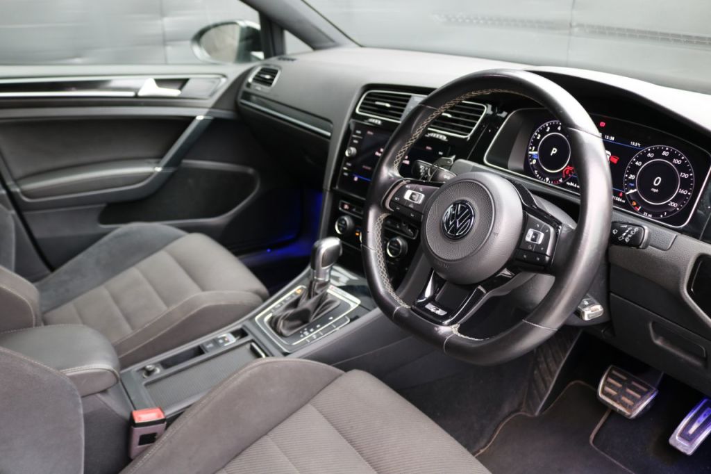 Used Volkswagen Golf 2017 for sale - 78153457: Photo 9