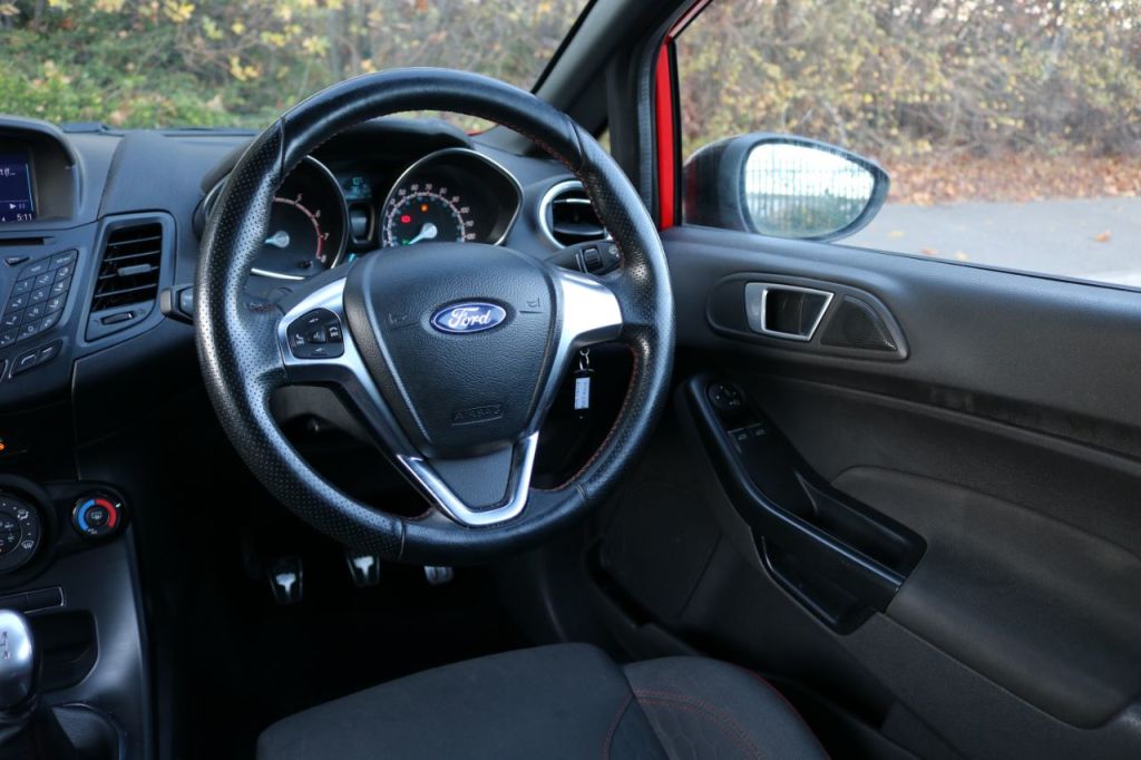 Used Ford Fiesta 2017 for sale - 76385595: Photo 15