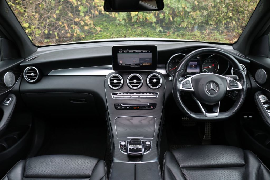 Used Mercedes-Benz GLC 2018 for sale - 76064045: Photo 12