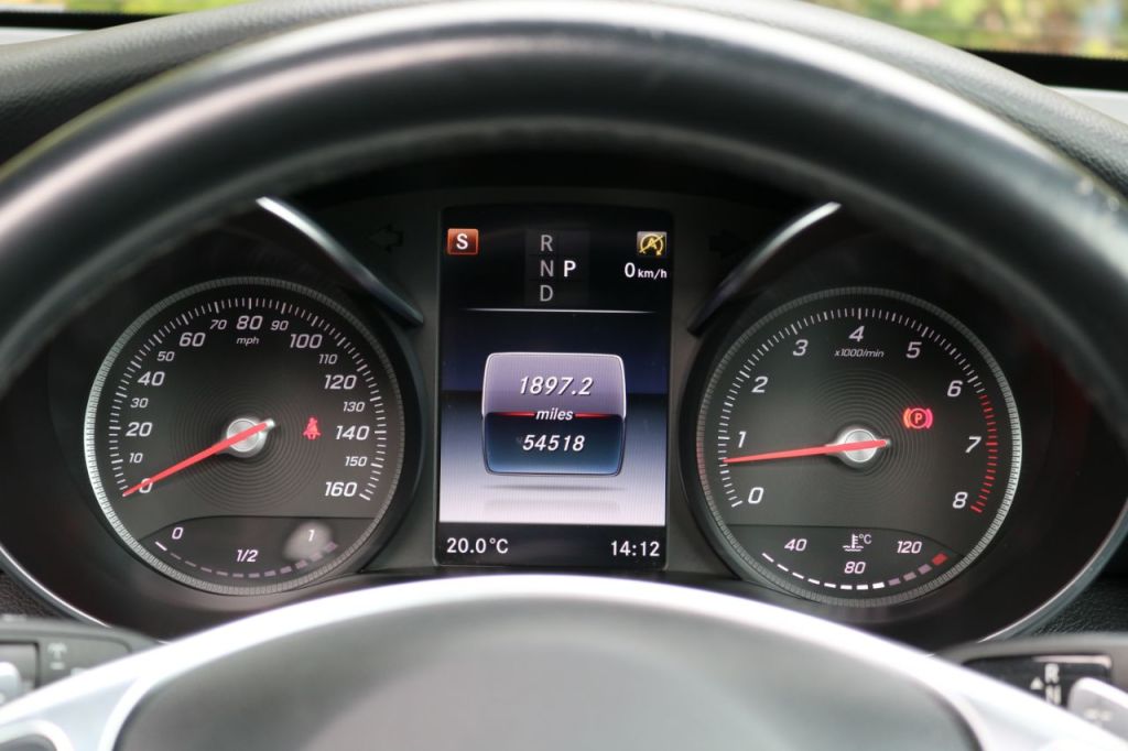 Used Mercedes-Benz GLC 2018 for sale - 76064045: Photo 17