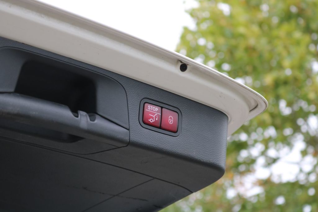 Used Mercedes-Benz GLC 2018 for sale - 76064045: Photo 22