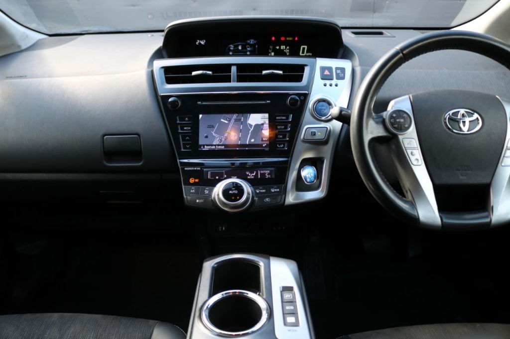 Used Toyota Prius+ 2015 for sale - 78029683: Photo 16