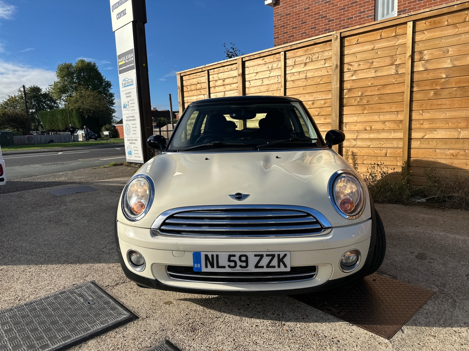 Used MINI Hatch 2009 for sale - 76375442: Photo 6