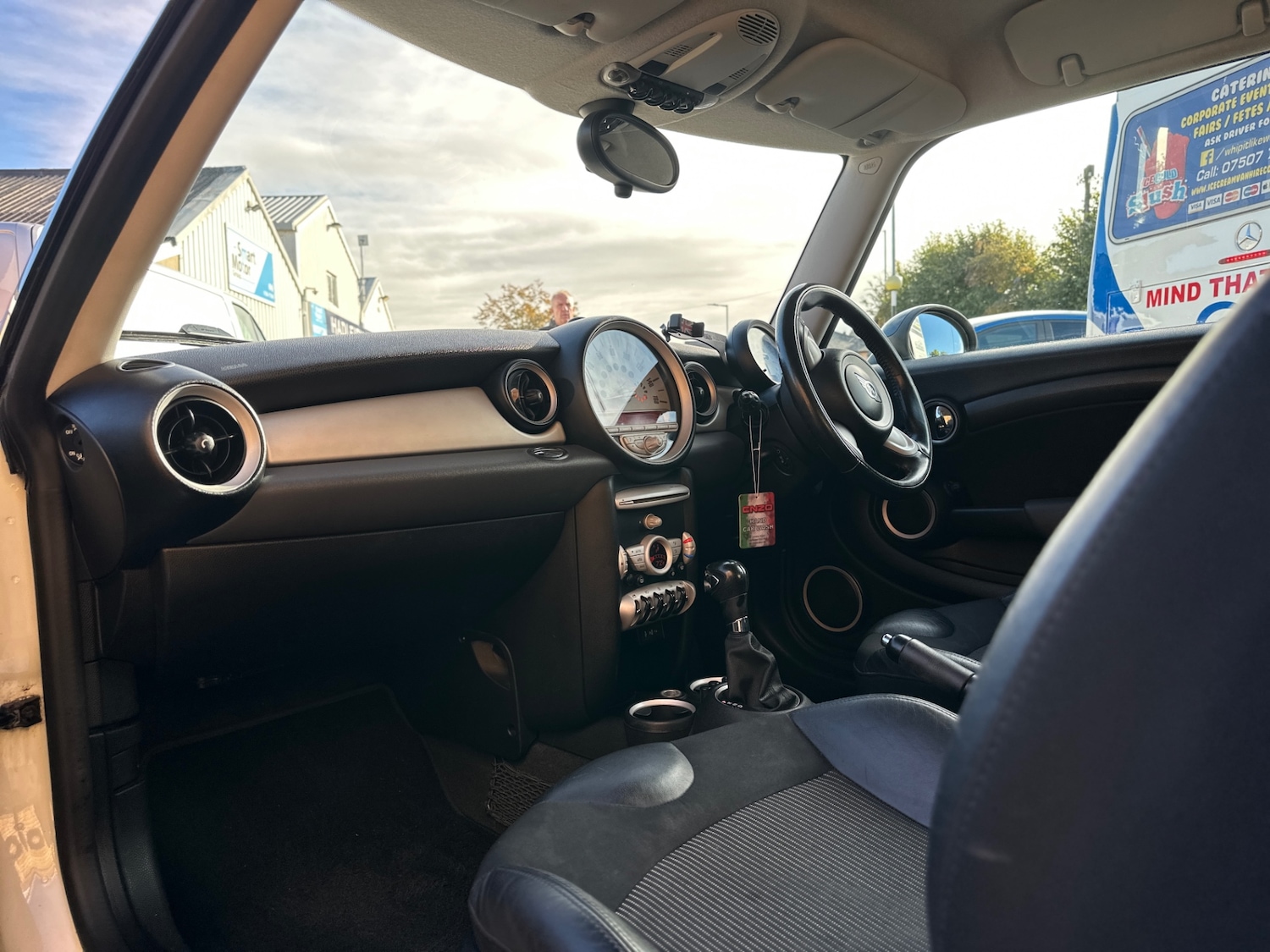 Used MINI Hatch 2009 for sale - 76375442: Photo 8