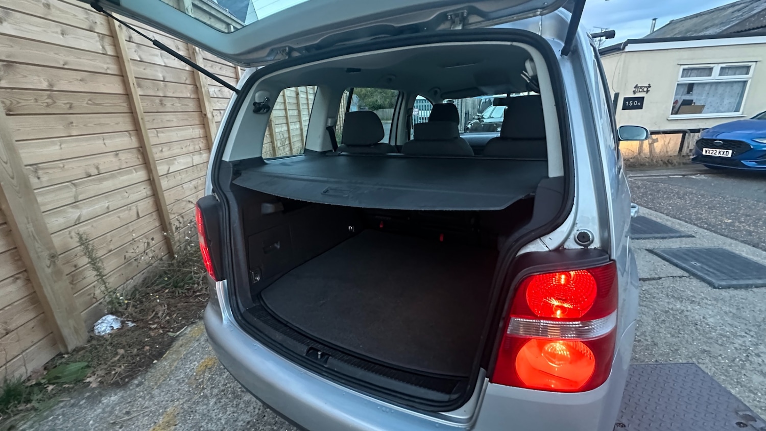 Used Volkswagen Touran 2006 for sale - 76568143: Photo 15