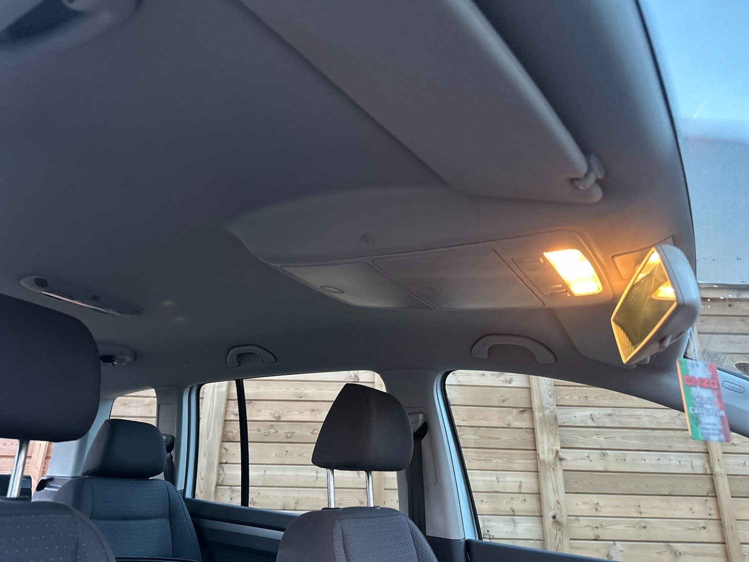 Used Volkswagen Touran 2006 for sale - 76568143: Photo 4