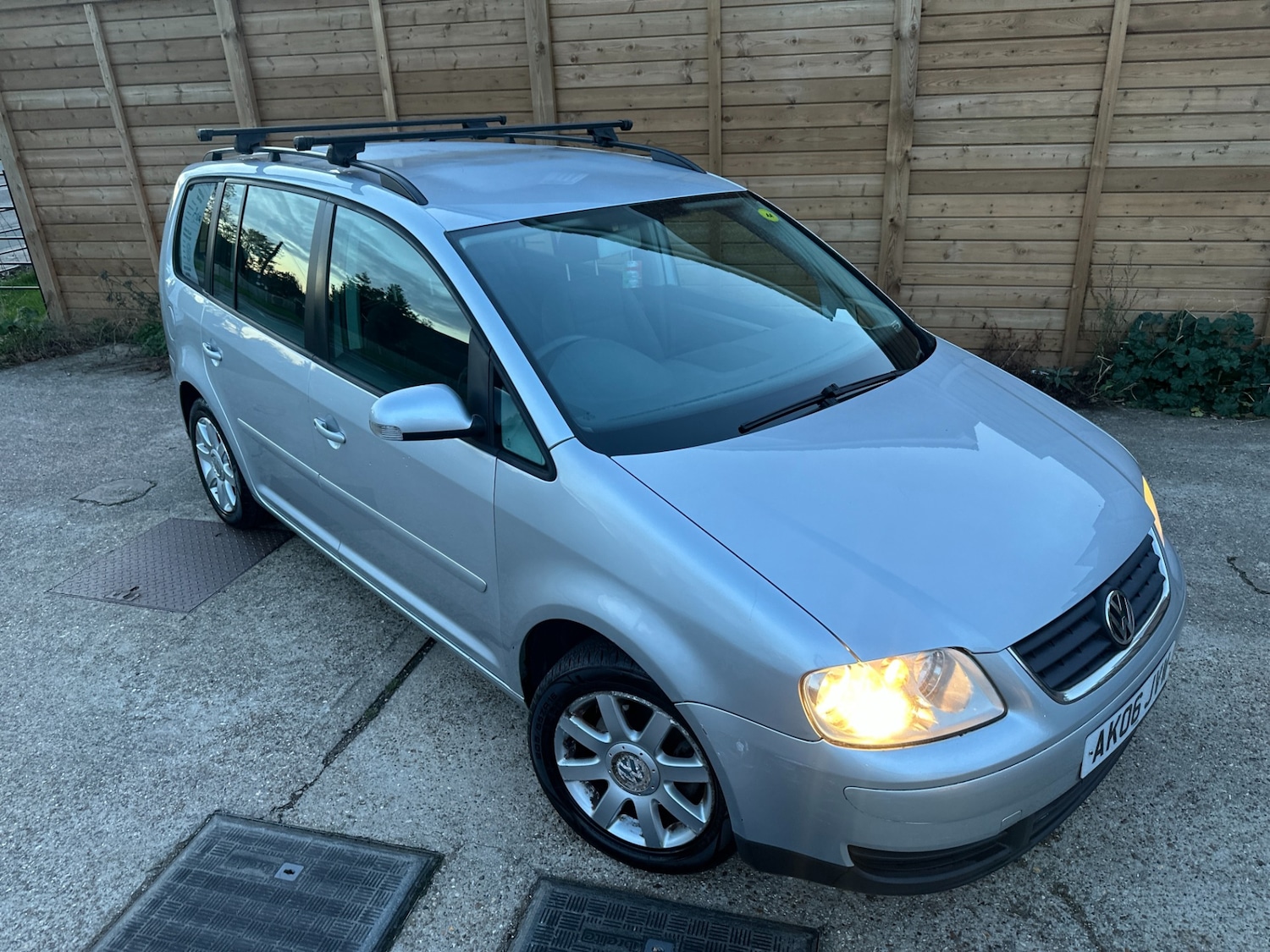 Used Volkswagen Touran 2006 for sale - 76568143: Photo 8