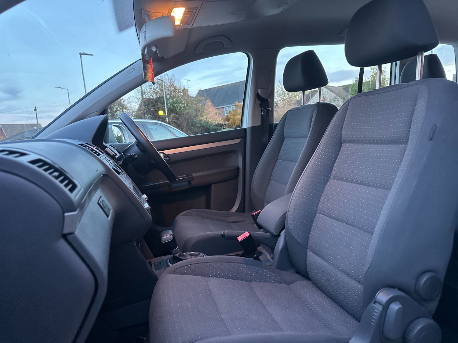 Used Volkswagen Touran 2006 for sale - 76568143: Photo 9