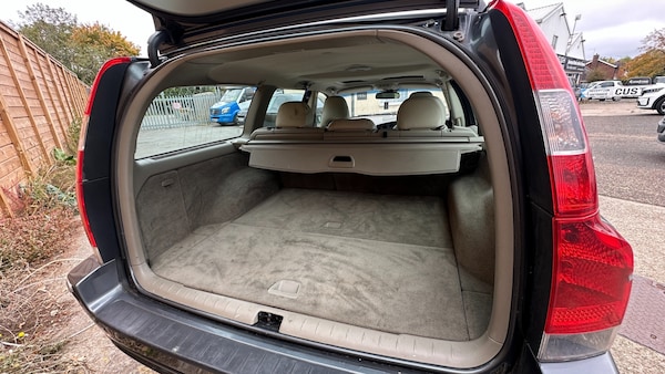 Used Volvo V70 2005 for sale - 76252748: Photo 11