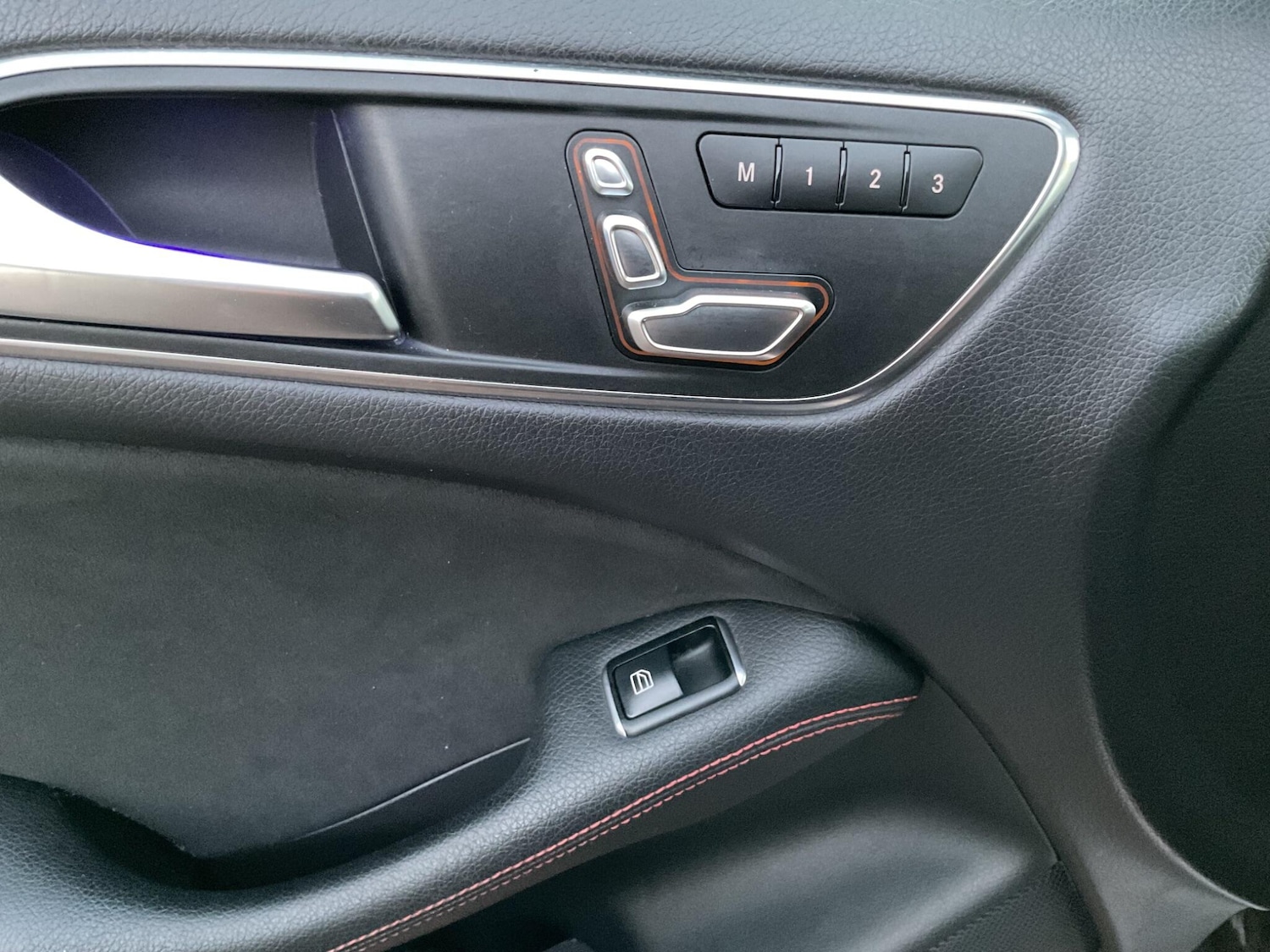 Used Mercedes-Benz B Class 2017 for sale - 76839514: Photo 32