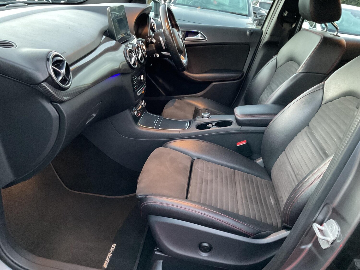 Used Mercedes-Benz B Class 2017 for sale - 76839514: Photo 57