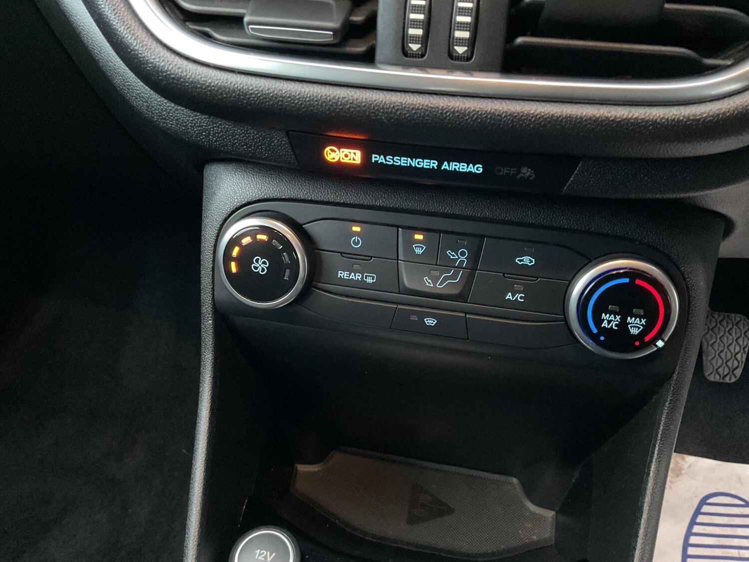 Used Ford Fiesta 2018 for sale - 78157334: Photo 32