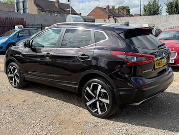 Used Nissan Qashqai 2017 for sale - 79601117: Photo