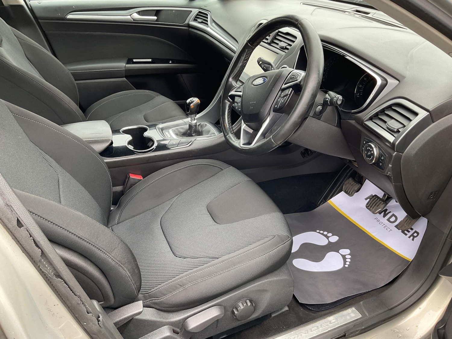 Used Ford Mondeo 2015 for sale - 77794003: Photo 19