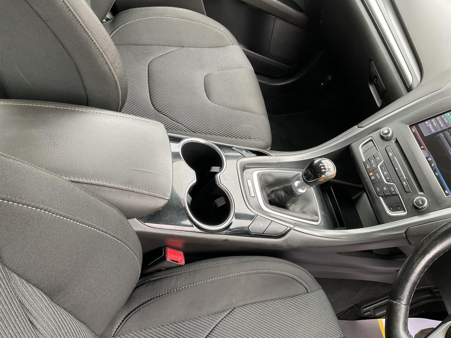 Used Ford Mondeo 2015 for sale - 77794003: Photo 21