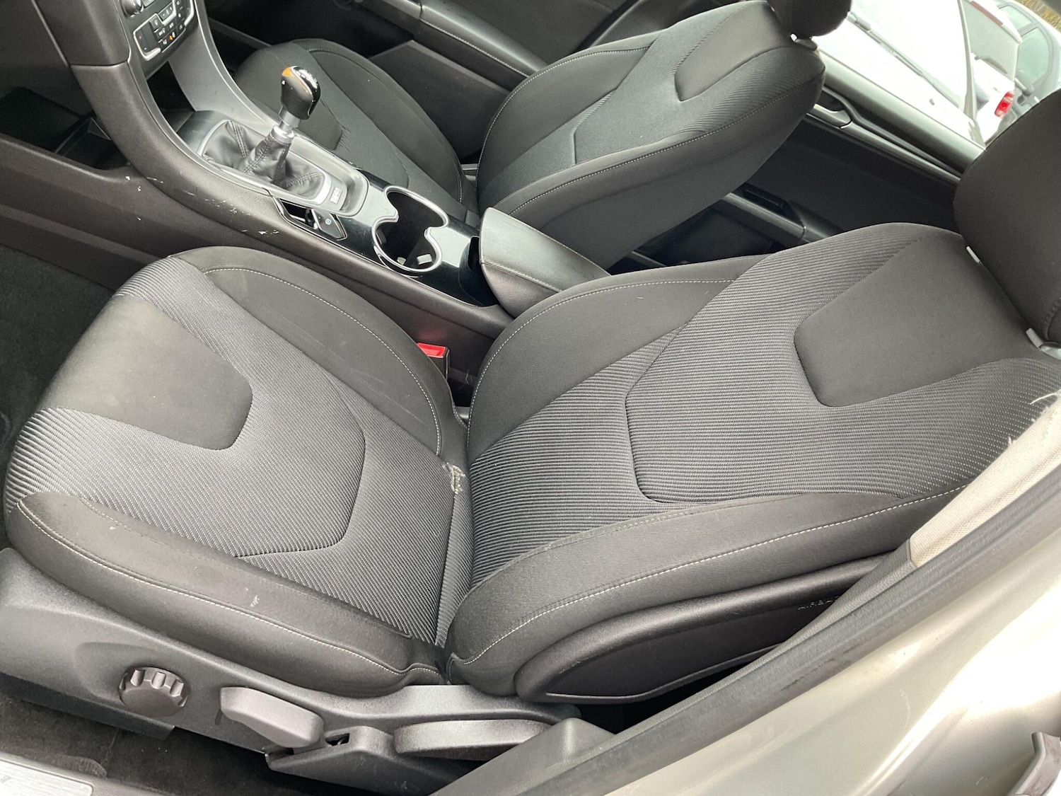 Used Ford Mondeo 2015 for sale - 77794003: Photo 45