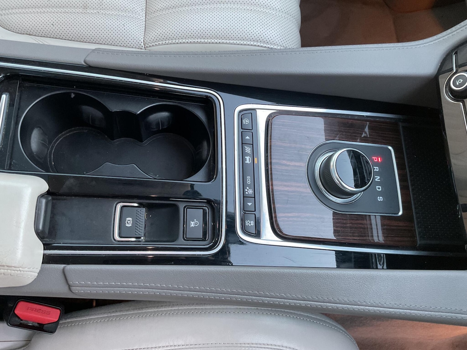 Used Jaguar F-Pace 2017 for sale - 77073871: Photo 23