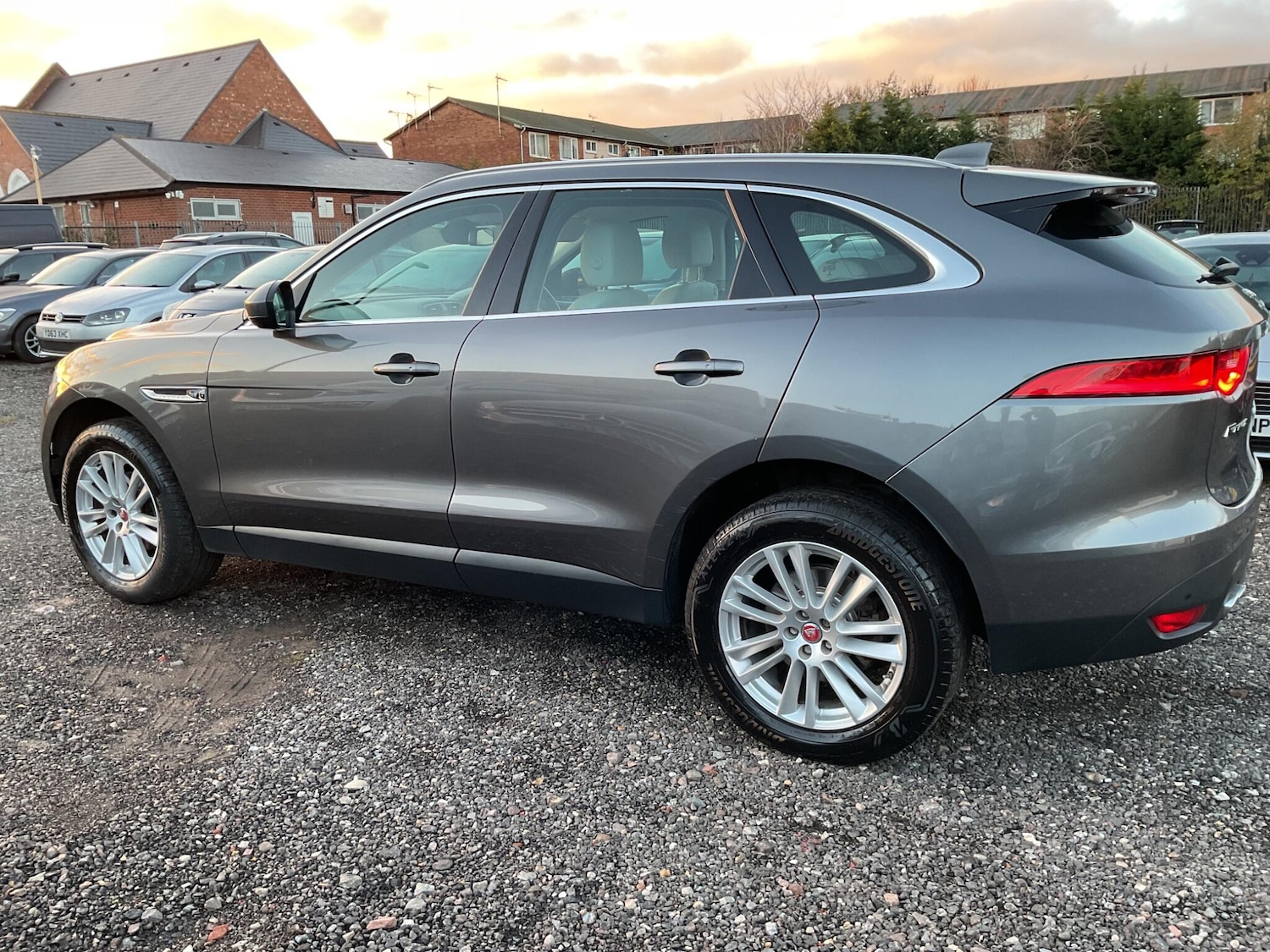 Used Jaguar F-Pace 2017 for sale - 77073871: Photo 5